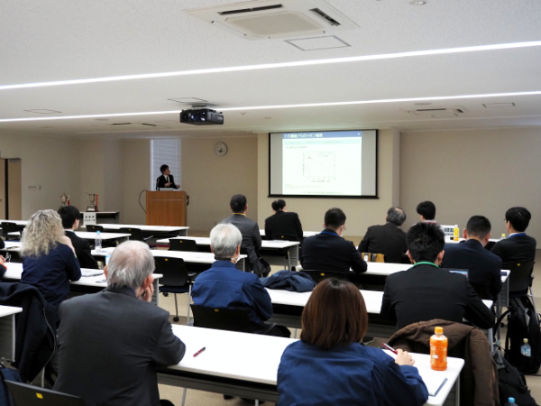 オーラル発表の様子